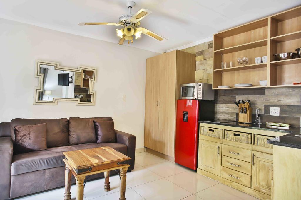Accommodation At Vans No Loadshedding Centurion Εξωτερικό φωτογραφία